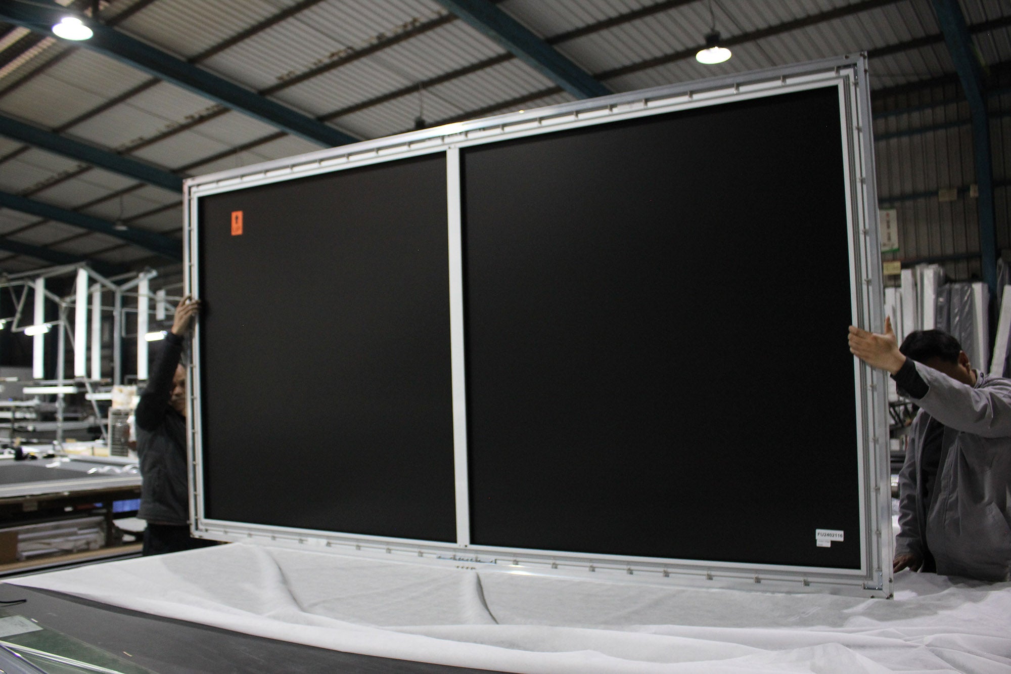 130inch ALR/CLR screen Actual shot Backside